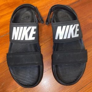 Nike Tanjun Sandals